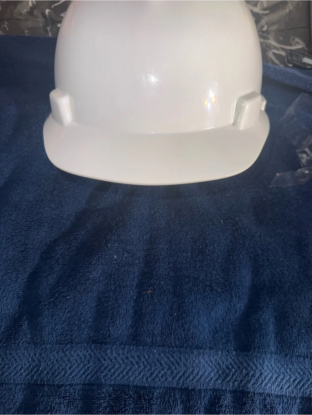 MSA White Safety Hard Hat with Adjustable Ratchet